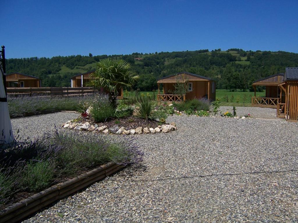 La Tour Du Loup Hotel La Bastide-de-Serou Exterior photo